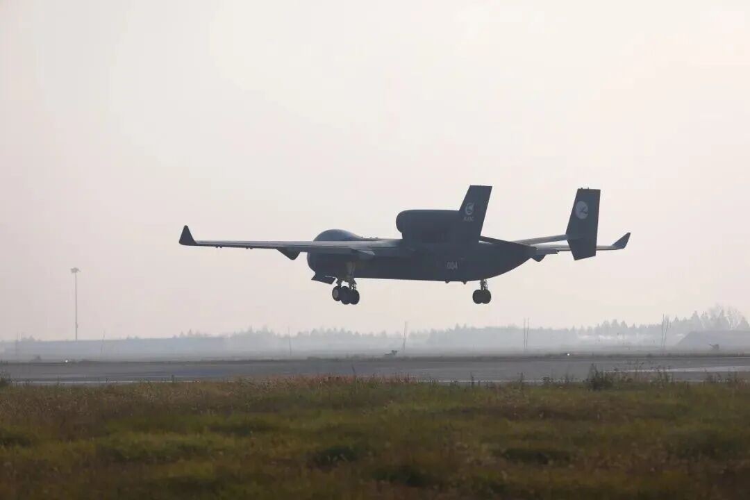 【无人机快讯】“九天”无人航母由这些公司建造；搞笑 美专家称中国不会大规模用无人机；欧洲首枚低成本反无硬杀伤导弹测试